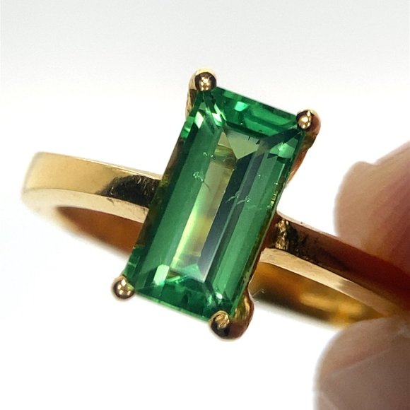 Tsavorite Garnet 1.49ct Solid 22K Yellow Gold Ring - Picture 1 of 6